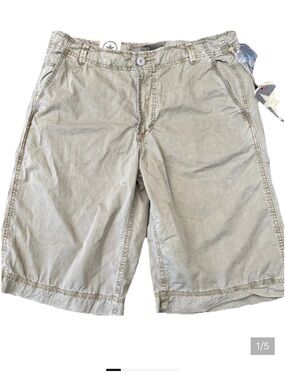Converse Men’s Khaki Shorts Size 34